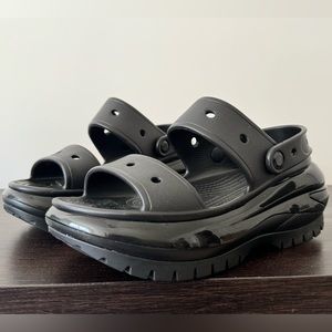 Crocs mega crush clogs